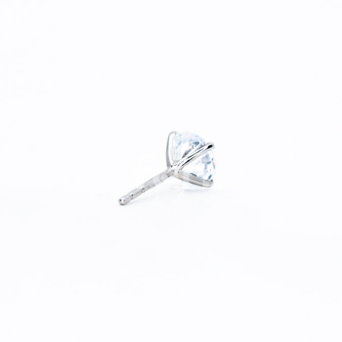 Large 4-Prongs Solitaire Stud Earrings - White